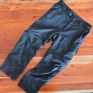 🦊 Columbia Men's Black Cargo Pants